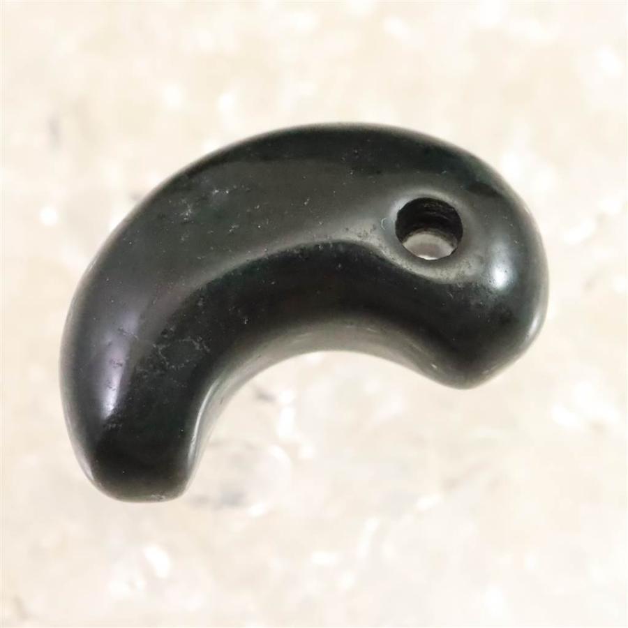 出雲碧玉 出雲石 21mm勾玉 3.45g ディレクトリーカード付 【榎本通商