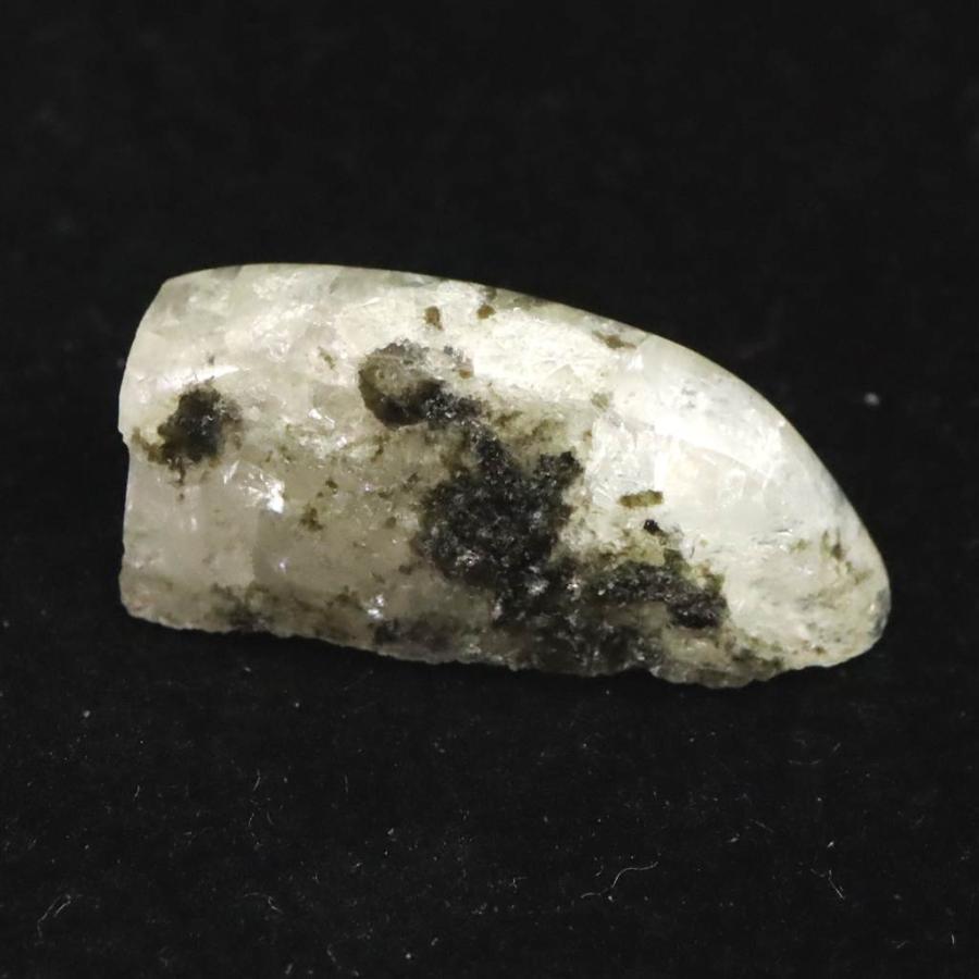 ロシア産 フェナカイト 原石 ハーフ磨き 2.45g 【榎本通商97818