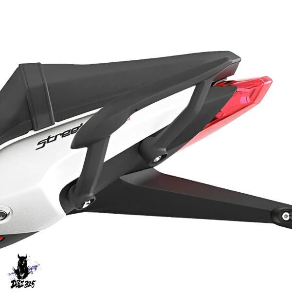 互換品 バイク リアアームレスト グラブハンドル シートハンドル グラブバー（ストリートトリプル765RS 765R 765S 765 RS R S ）.