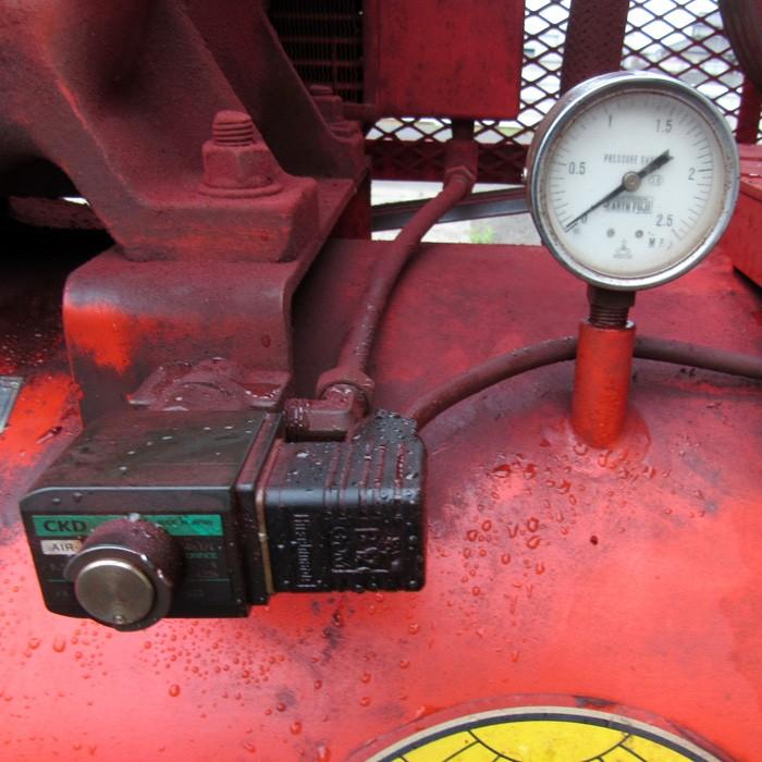 引取限定】小型往復空気圧縮機 W-75 富士コンプレッサー製作所