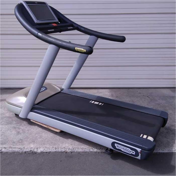 テクノジム ランニングマシン トレッドミル JOGNOW700 2011年 ルーム