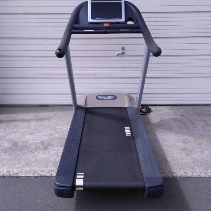 テクノジム ランニングマシン トレッドミル JOGNOW700 2011年 ルーム