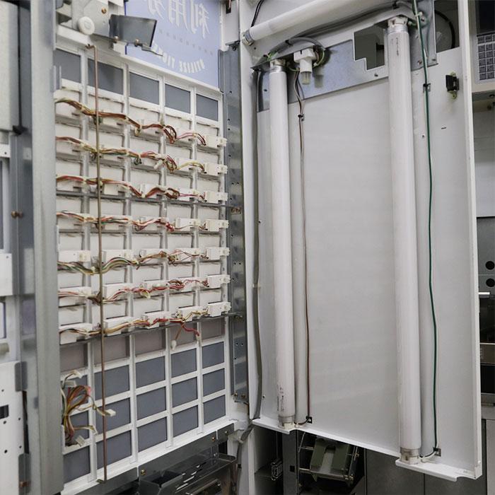 送料無料】 券売機 屋内用 KA140NN-3 シバウラ 芝浦自動販売機 2005年