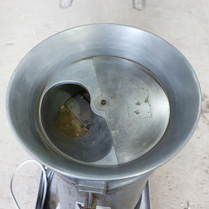 引取限定】 サイノ目切り機 （さいの目カッター 根菜 ダイス状 カット