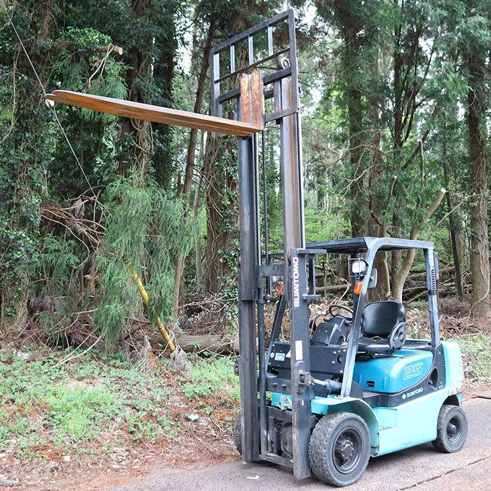 中古】 フォークリフト 2.5t ディーゼル KDN-D2L SUMITOMO 住友 【動産