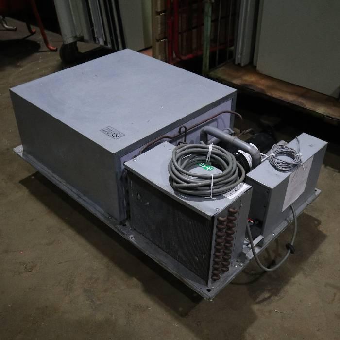 TOSHIBA 【中古】プレハブ冷蔵庫 1坪 ダイワ DP310D-22 2018年 TOSHIBA 【中古】プレハブ冷蔵庫 1坪 ダイワ DP310D-22 2018年