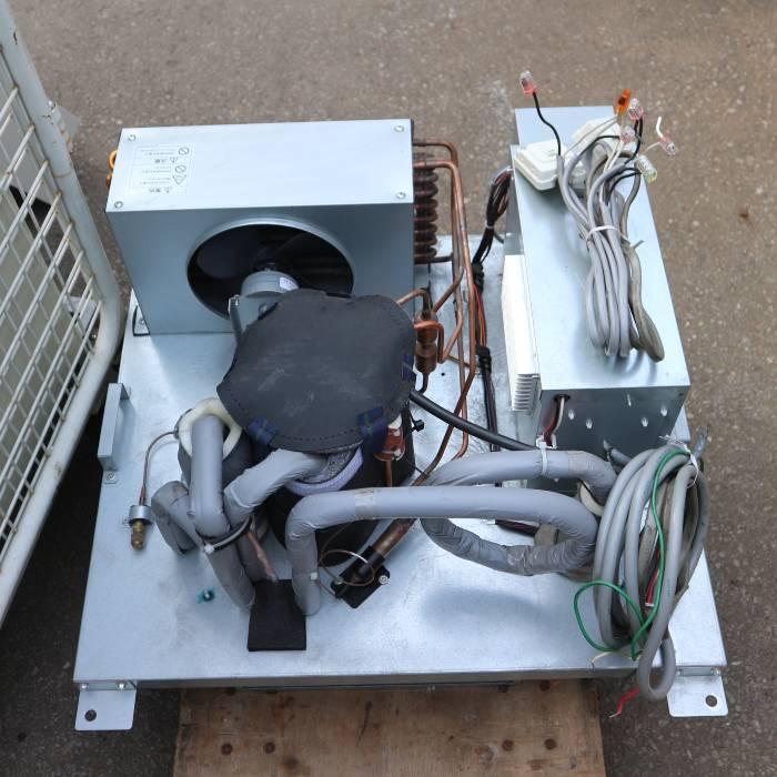 Panasonic プレハブ冷蔵庫 0.5坪 業務用 ダイワ DP405D-19 2019年