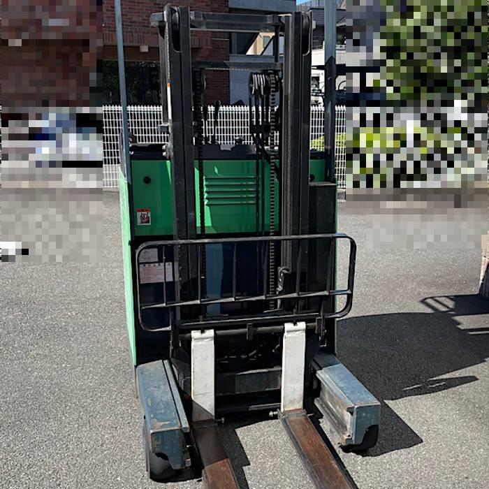 トヨタ バッテリー式 リーチ フォークリフト 7FBRK9 フォークリフトインプレッション】トヨタ 7FBRK9(0.9t
