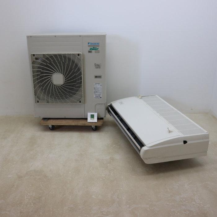 ダイキン 【中古】天吊りエアコン 6馬力 業務用 外機6馬力 内機3 ダイキン 【中古】天吊りエアコン 6馬力 業務用 外機6馬力 内機3
