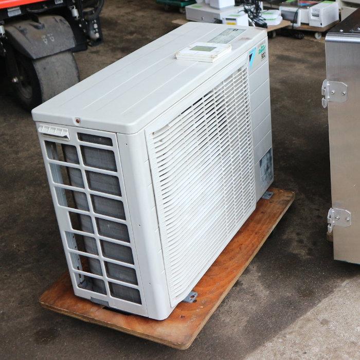 ダイキン（DAIKIN） 【中古】厨房用 エアコン 3畳 業務用 FHTP80DC