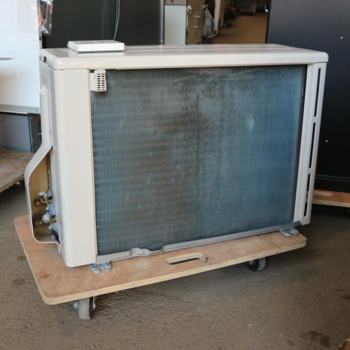 TOSHIBA（東芝） 【中古】天吊りエアコン 2馬力 業務用 AIC-RP504H ROA