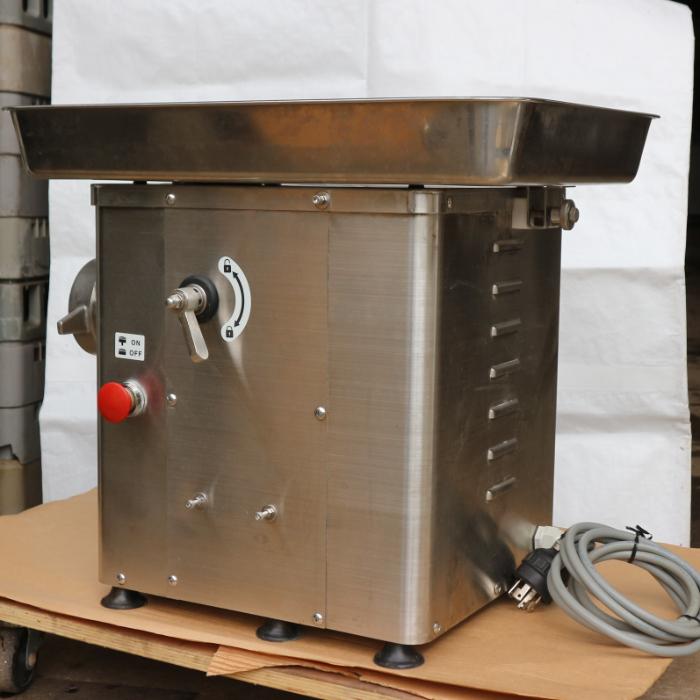 なんつね製ミートチョッパーになります　使用出来ること確認済みです なんつね製ミートチョッパーになります 使用出来ること確認済みです