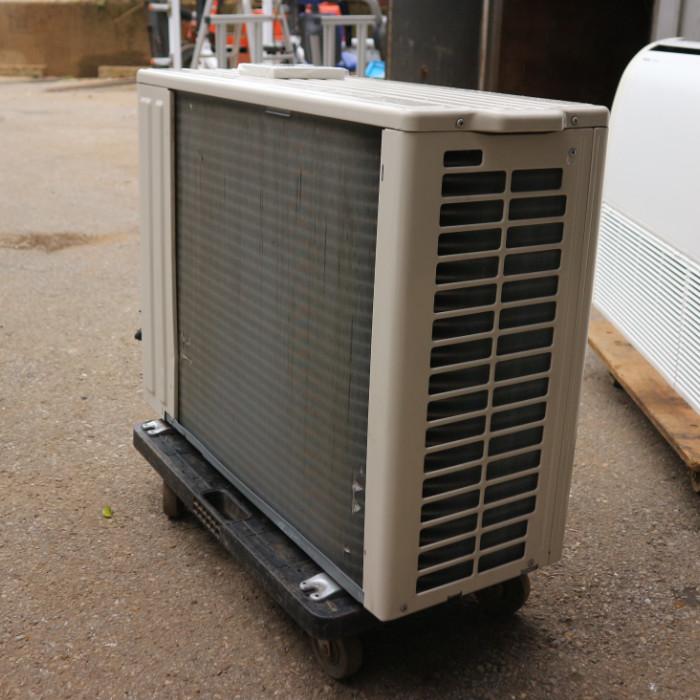 Panasonic 【中古】天吊りエアコン 3馬力 パナソニック 業務用 Panasonic 【中古】天吊りエアコン 3馬力 パナソニック 業務用