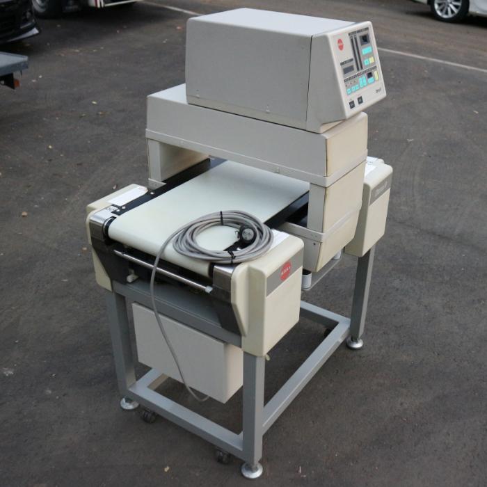 ニッカ電測 コンベヤ式 金属検出機 DenoA MLK-300B-CS 中古品
