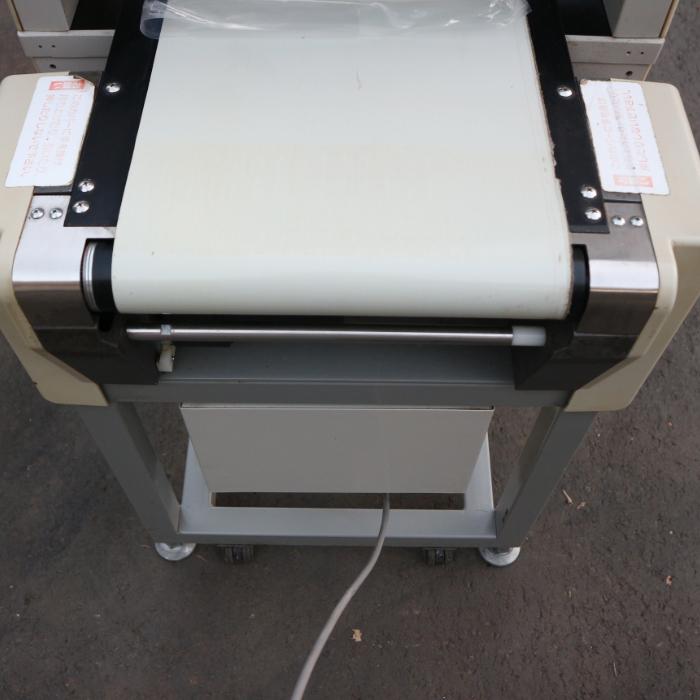 ニッカ電測 コンベヤ式 金属検出機 DenoA MLK-300B-CS 中古品