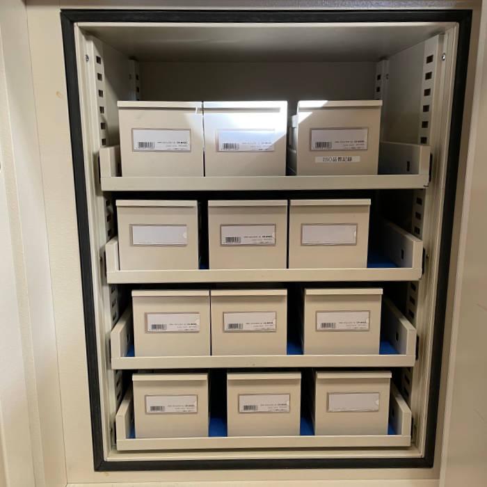 送料無料】耐火金庫 ダイヤル式 データセイフ D-22c クマヒラ 中古