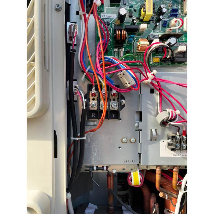 送料無料】天吊りエアコン ツイン 外)RZRP224B1 内)FHP112FA 2台