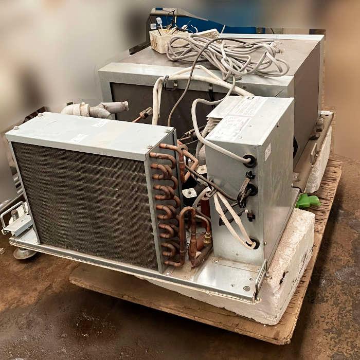 中古|プレハブ冷凍庫 0.75坪 ユニットRU-N10MFV 日立 2020年 中古|プレハブ冷凍庫 0.75坪 ユニットRU-N10MFV 日立 2020年
