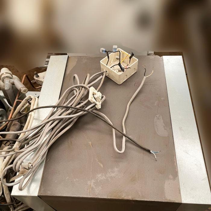 日立（HITACHI） 中古｜プレハブ冷蔵庫 0.75坪 ユニットRU-N10MFV 2020