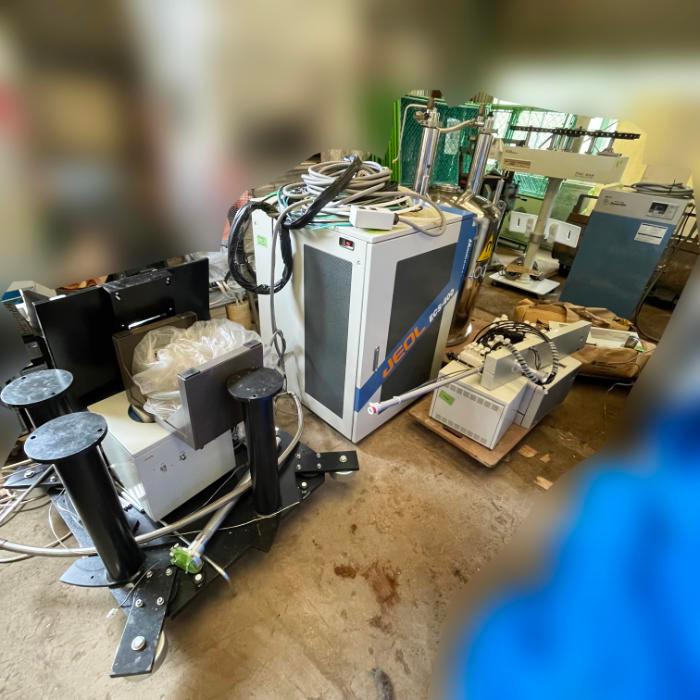 【中古】 磁気共鳴ーNMR 中古｜核磁気共鳴装置 ECS-400 日本電子 2012年 NMR｜現状渡し｜動産王