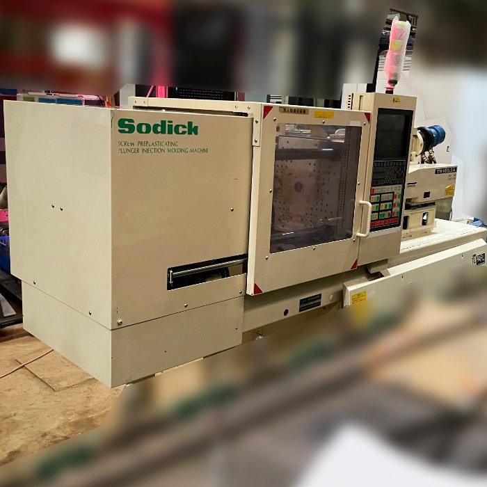 送料無料】TUPARL射出成型機 TR 18S3 Sodick 1998年 プラスチック射出