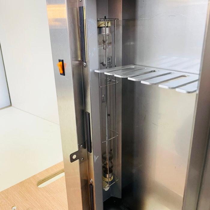 包丁殺菌庫 キンキラーK104 ピオニーコーポレーション 2013年 殺菌灯 7本差し 中古 ピオニーコーポレーション 【送料無料】包丁殺菌庫 キンキラーK104