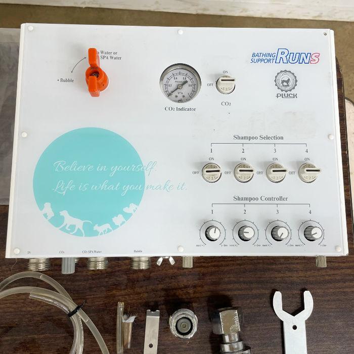 PLUCK BATHING SUPPORT RUNS ペット用シャンプーマシン シャンプーマシンランズ｜素早い仕上がりでペット・トリマーさん