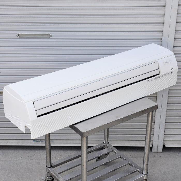 壁掛けエアコン、室外機付き 壁掛けの室外機は音がする場合があります - 岐阜のリフォーム