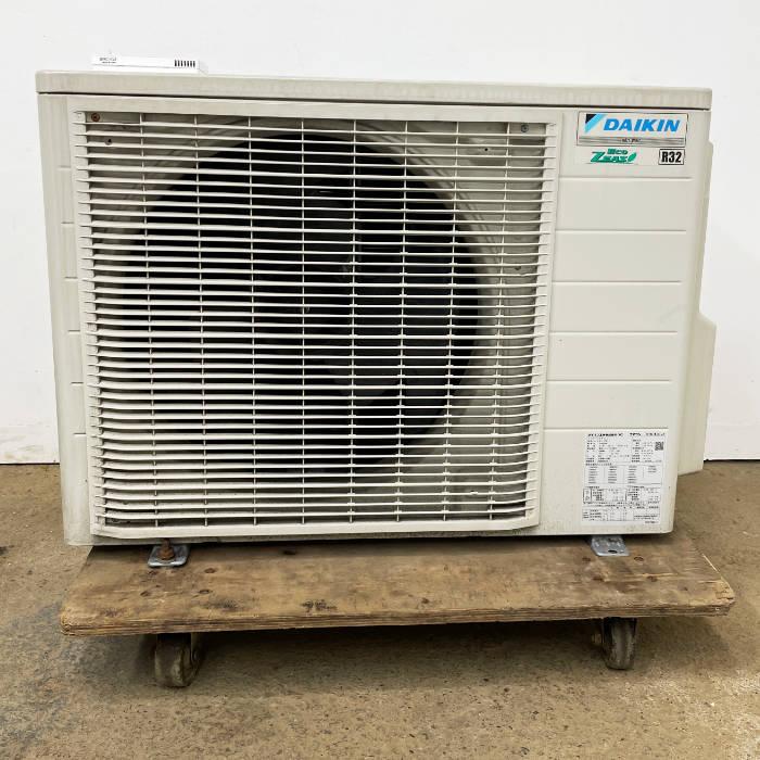 ダイキン（DAIKIN） 中古｜天カセエアコン 3馬力 2022年 業務用 外機