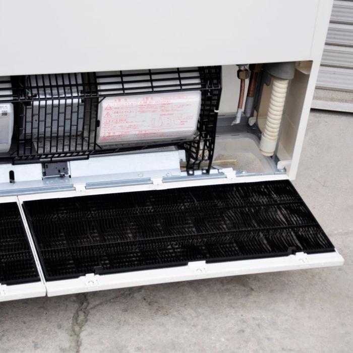 ダイキン（DAIKIN） 中古｜天吊り形エアコン 3馬力 室内機FHP80FB 室外