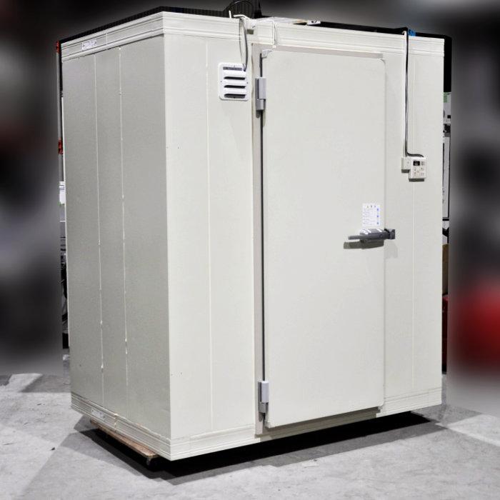 日立（HITACHI） 中古｜プレハブ冷凍庫 0.75坪 CS-N0075DP-F 大和冷機