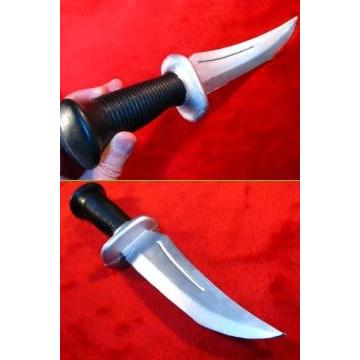 ラバーナイフ サバイバルナイフ型 安全なゴム刃 コスプレや護身術の