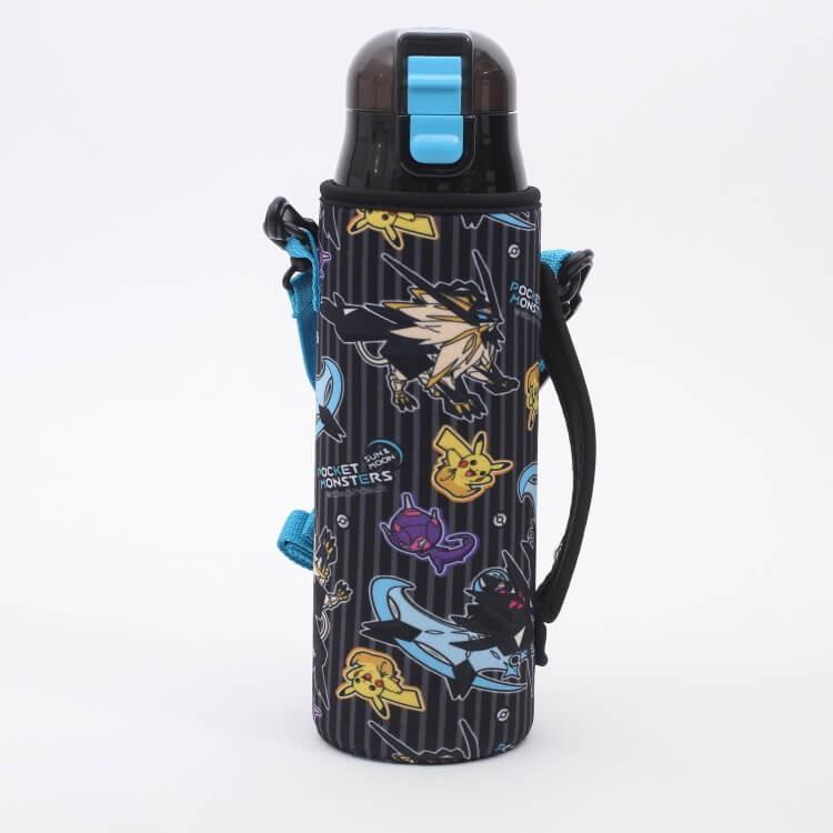 廃盤 水筒 ポケットモンスター 超軽量・コンパクトロック付ワンプッシュダイレクトボトル580mlウエット生地ボトルカバー付 :z23239:エランドショップ - 通販 - Yahoo!ショッピング 廃盤 水筒 ポケットモンスター 超軽量・コンパクトロック付ワンプッシュダイレクトボトル580mlウエット生地ボトルカバー付 :z23239:エランドショップ - 通販 - Yahoo!ショッピング