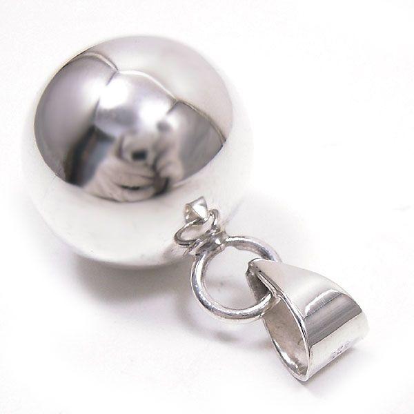 entiere（アンティエーレ） 音の鳴るチャーム ペンダントトップ