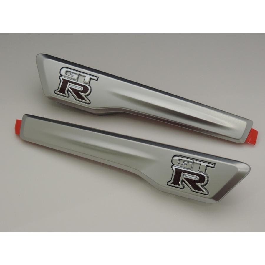 ニッサン 日産純正 GT-R R35用 フェンダーサイド エンブレム 左右