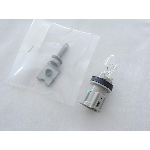 ニッサン純正 後期型 R34 スカイライン GT-R 新品 純正 右 バック 