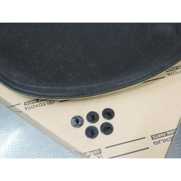 VOXY80　エンジンカバー　ボンネットフードインシュレーター VOXY80 エンジンカバー ボンネットフードインシュレーター VOXY80