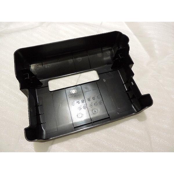 新品】 ダイハツ純正 ハイゼットトラック用 バッテリーカバー 2014/9