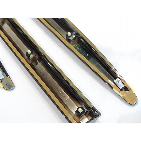 トヨタ純正 60系 ハリアー 後期 Style BLUEISH サイドメッキモール 4点