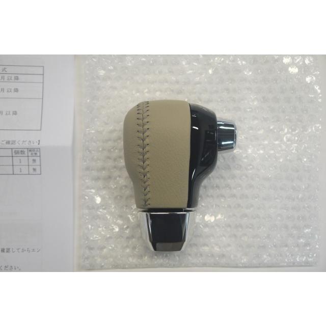 ムーヴ キャンバス LA850S/LA860S 後期：純正 シフトノブ（本革巻