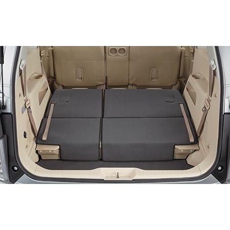 エルグランド [ELGRAND] E52 中期：純正 ラゲッジフルカバー(廃盤 残り