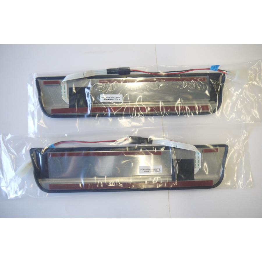 日産 エクストレイル[X-TRAIL] T32 後期：純正 キッキング