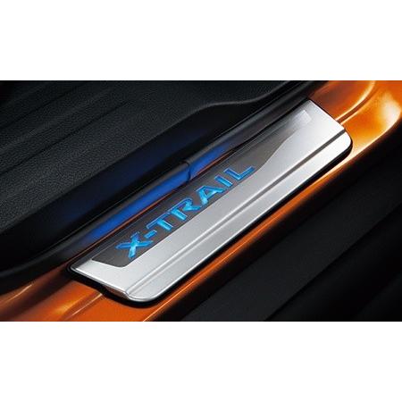 日産 エクストレイル[X-TRAIL] T32 後期：純正 キッキング
