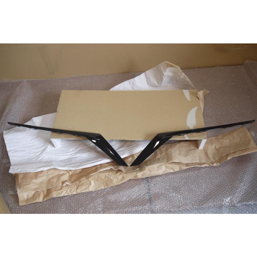 ノート/NOTE E13：純正 ブラックグリルフィニッシャー | ノート | 02