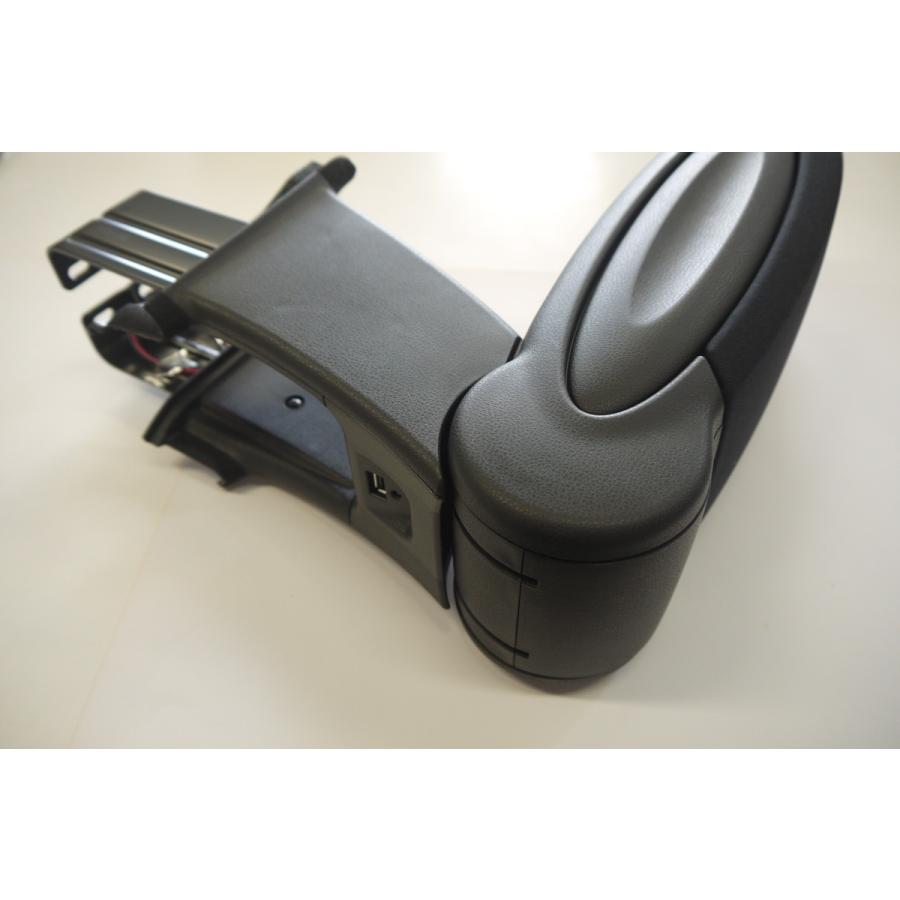 ノート/NOTE E12 後期：純正 センターアームレストコンソール(USB充電ポート付)(ブラック)【ガソリン車用】(廃盤 残り在庫わずか) | ノート | 04