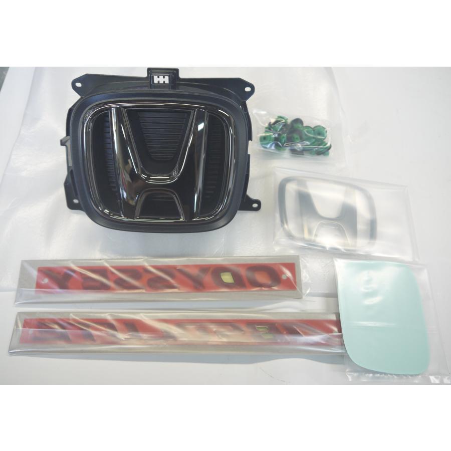 オデッセイ RC5：純正 ブラックエンブレム Hマーク2個＋車名エンブレム＋ABSOLUTEロゴ／ブラッククローム |  | 02