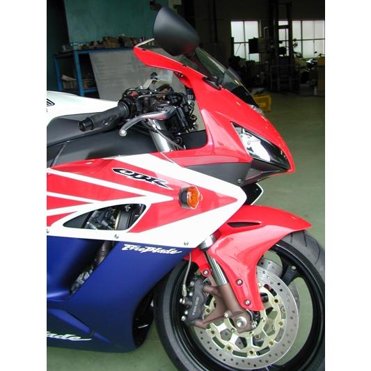 スウェッジラインプロ フロントホースキット トライピース ホンダ CBR1000RR 04-05 SC57前期 ステンレス/ステンレスブラック