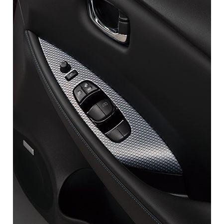 リーフ LEAF ZE1：純正 インテリアパネル(ドアインナーフィニッシャー