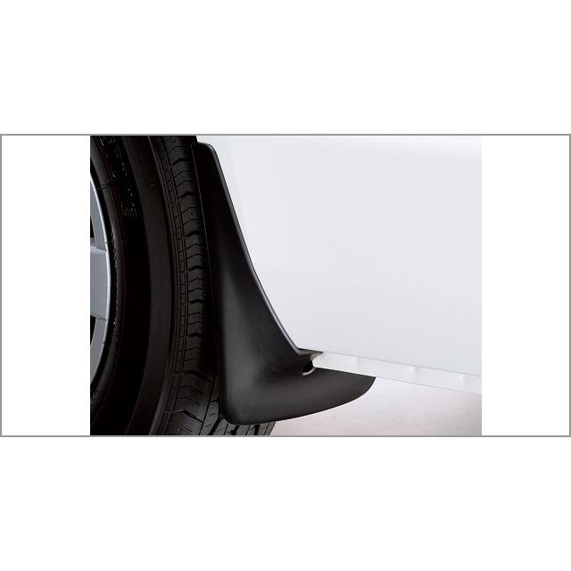 トヨタ（TOYOTA） ハイエース 200系 5型：純正 マッドガード 1台分