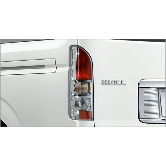 ハイエース 純正クリアコンビネーションランプ